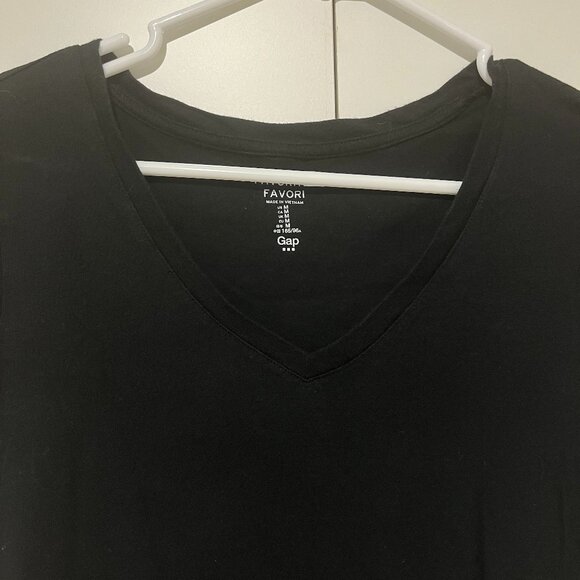 Gap Favorite Tee - Picture 3 of 4